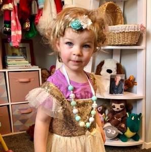 Meet your Posher, Nancy